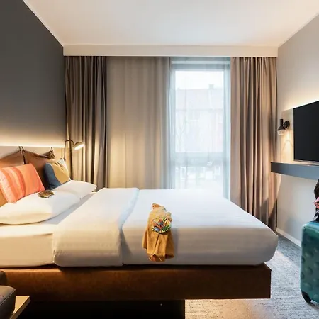 Hotel Moxy 3*