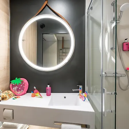 Moxy Hotel